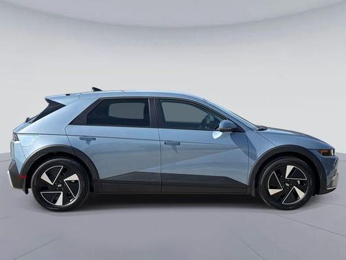 2026 Hyundai IONIQ 5 SE Standard Range