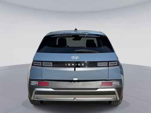2026 Hyundai IONIQ 5 SE Standard Range