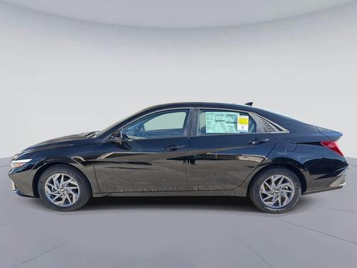 2026 Hyundai ELANTRA HEV Blue