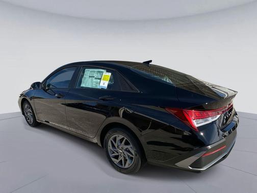 2026 Hyundai ELANTRA HEV Blue