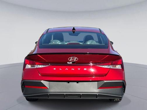 2026 Hyundai ELANTRA Sport