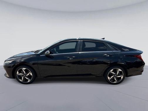 Phantom Black 2023 Hyundai ELANTRA Limited