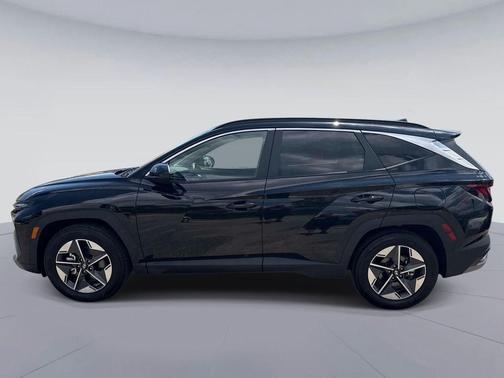 Phantom Black 2026 Hyundai TUCSON SEL
