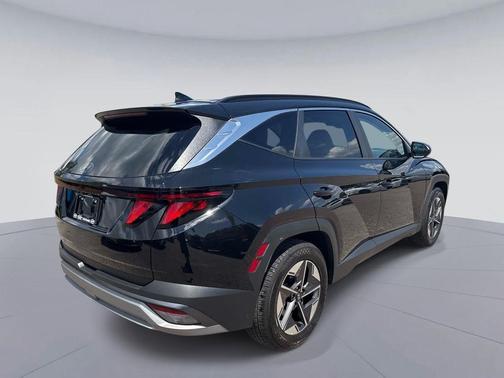 Phantom Black 2026 Hyundai TUCSON SEL