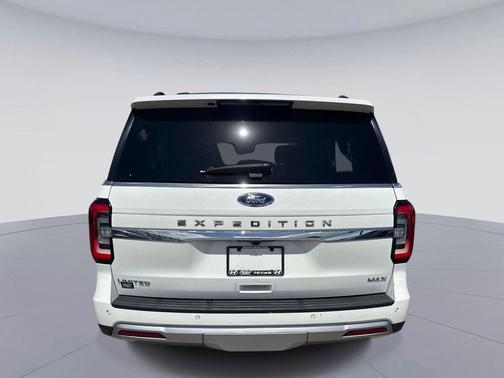 Star White Metallic Tri-Coat 2024 Ford Expedition Max Limited