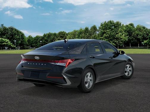 Abyss Black 2026 Hyundai ELANTRA SE