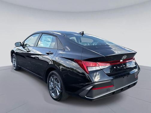 2026 Hyundai ELANTRA HEV Blue