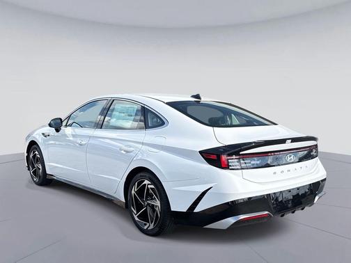 2026 Hyundai SONATA SEL