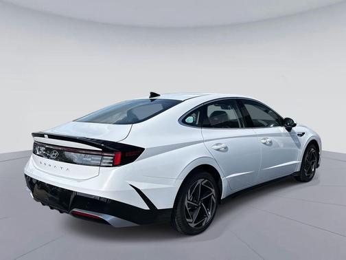 2026 Hyundai SONATA SEL