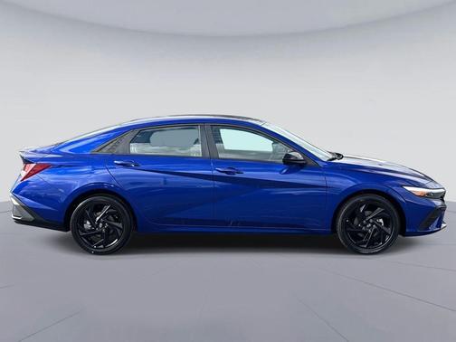 2026 Hyundai ELANTRA Sport