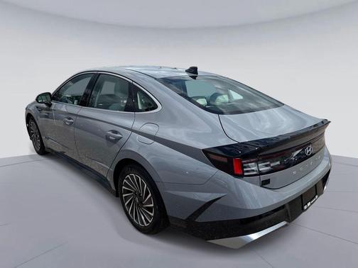 Transmission Blue 2025 Hyundai SONATA Hybrid SE
