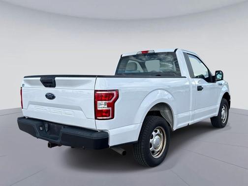 Oxford White 2018 Ford F-150 XL