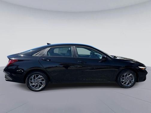Abyss Black 2026 Hyundai ELANTRA HEV Blue