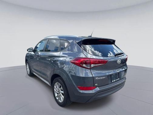 Coliseum Gray 2017 Hyundai TUCSON SE