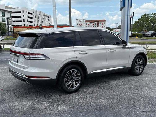 2021 Lincoln Aviator Standard