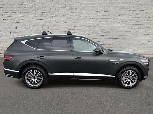 Storr Green Matte 2025 Genesis GV80 2.5T