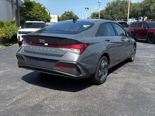 2025 Hyundai ELANTRA Sport
