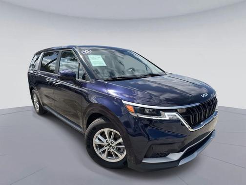 2023 Kia Carnival LX