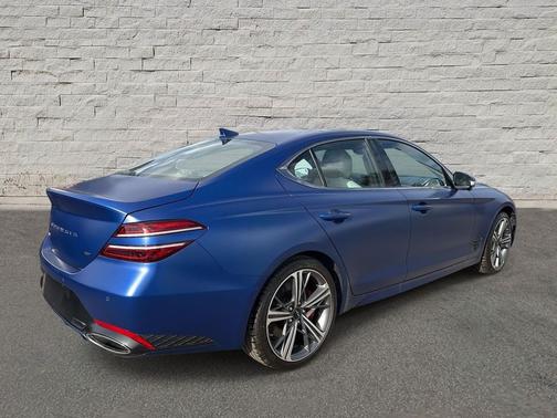 2025 Genesis G70 3.3T RWD Sport Advanced