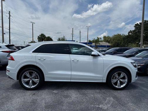 2023 Audi Q8 55 Premium