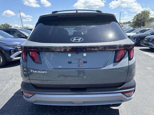 2026 Hyundai TUCSON SEL Convenience
