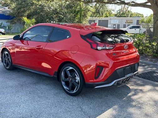 2019 Hyundai Veloster Base