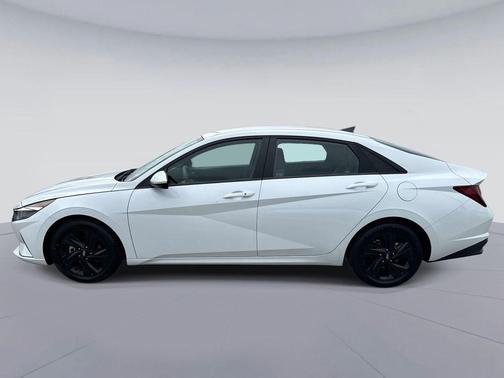 Quartz White 2021 Hyundai ELANTRA SEL