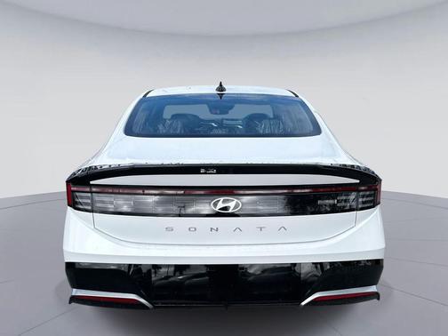 2026 Hyundai SONATA SEL