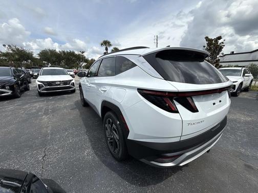 2025 Hyundai TUCSON Hybrid Limited