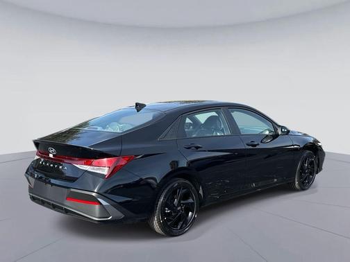 2026 Hyundai ELANTRA Sport