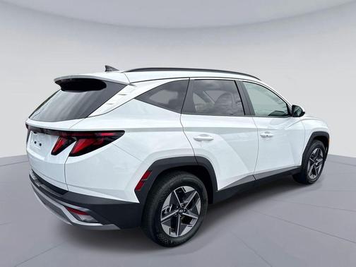 Serenity White Pearl 2026 Hyundai TUCSON SEL