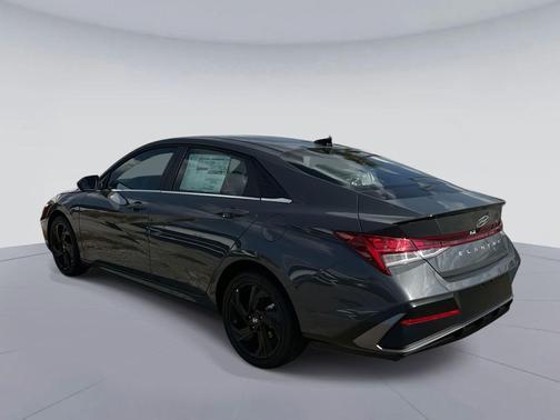 2026 Hyundai ELANTRA Sport