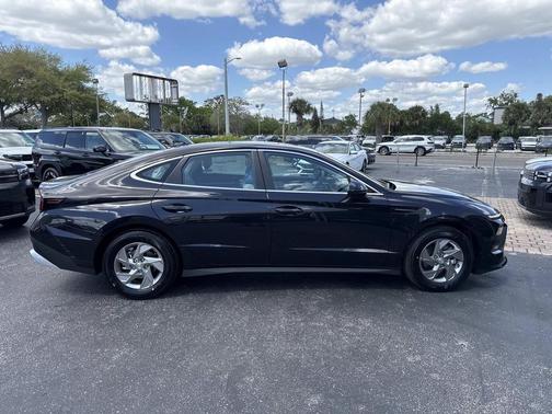 Carbon Blue 2026 Hyundai SONATA SE