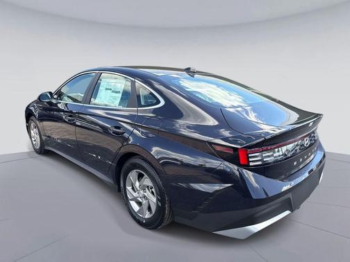 Carbon Blue 2026 Hyundai SONATA SE