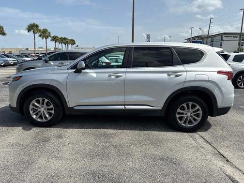 2019 Hyundai SANTA FE SE 2.4
