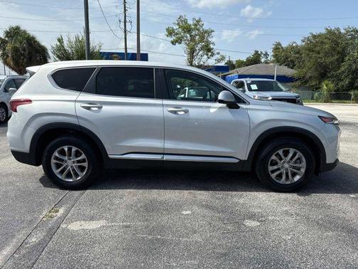 2019 Hyundai SANTA FE SE 2.4
