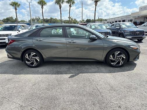 2025 Hyundai ELANTRA Sport