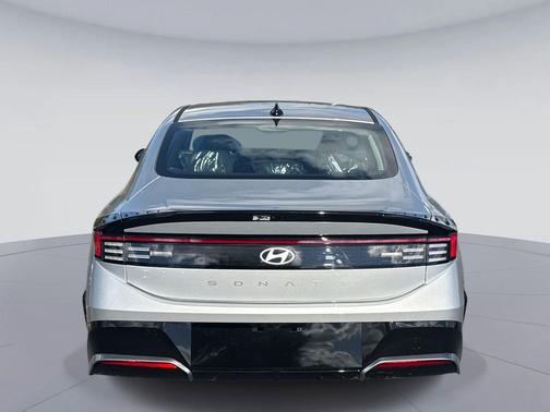 2026 Hyundai SONATA SEL