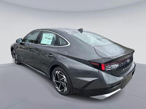 2026 Hyundai SONATA SEL