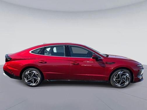 2026 Hyundai SONATA SEL