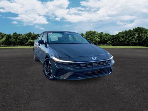 2025 Hyundai ELANTRA Sport