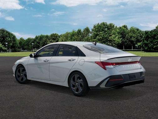 2026 Hyundai ELANTRA Sport