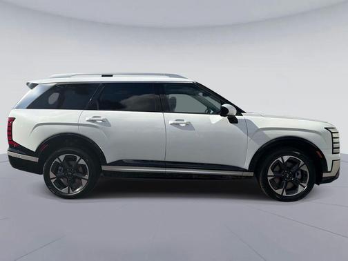 Creamy White Pearl 2026 Hyundai Palisade Hybrid Limited
