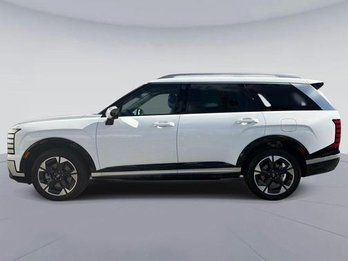 Creamy White Pearl 2026 Hyundai Palisade Hybrid Limited