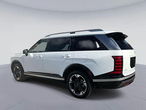 Creamy White Pearl 2026 Hyundai Palisade Hybrid Limited