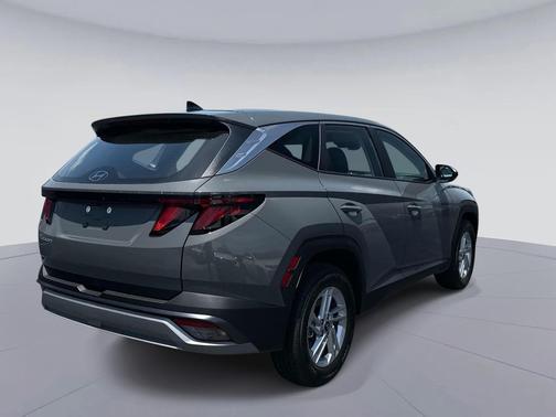 Hampton Gray 2026 Hyundai TUCSON SE