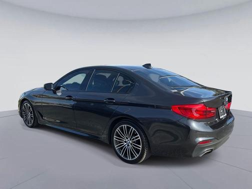 2020 BMW 540 540i