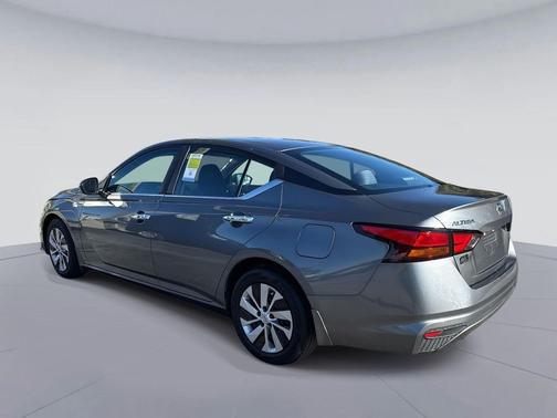 2021 Nissan Altima S FWD