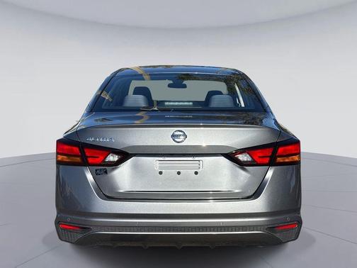 2021 Nissan Altima S FWD