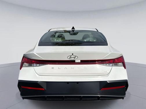 2025 Hyundai ELANTRA HEV Limited